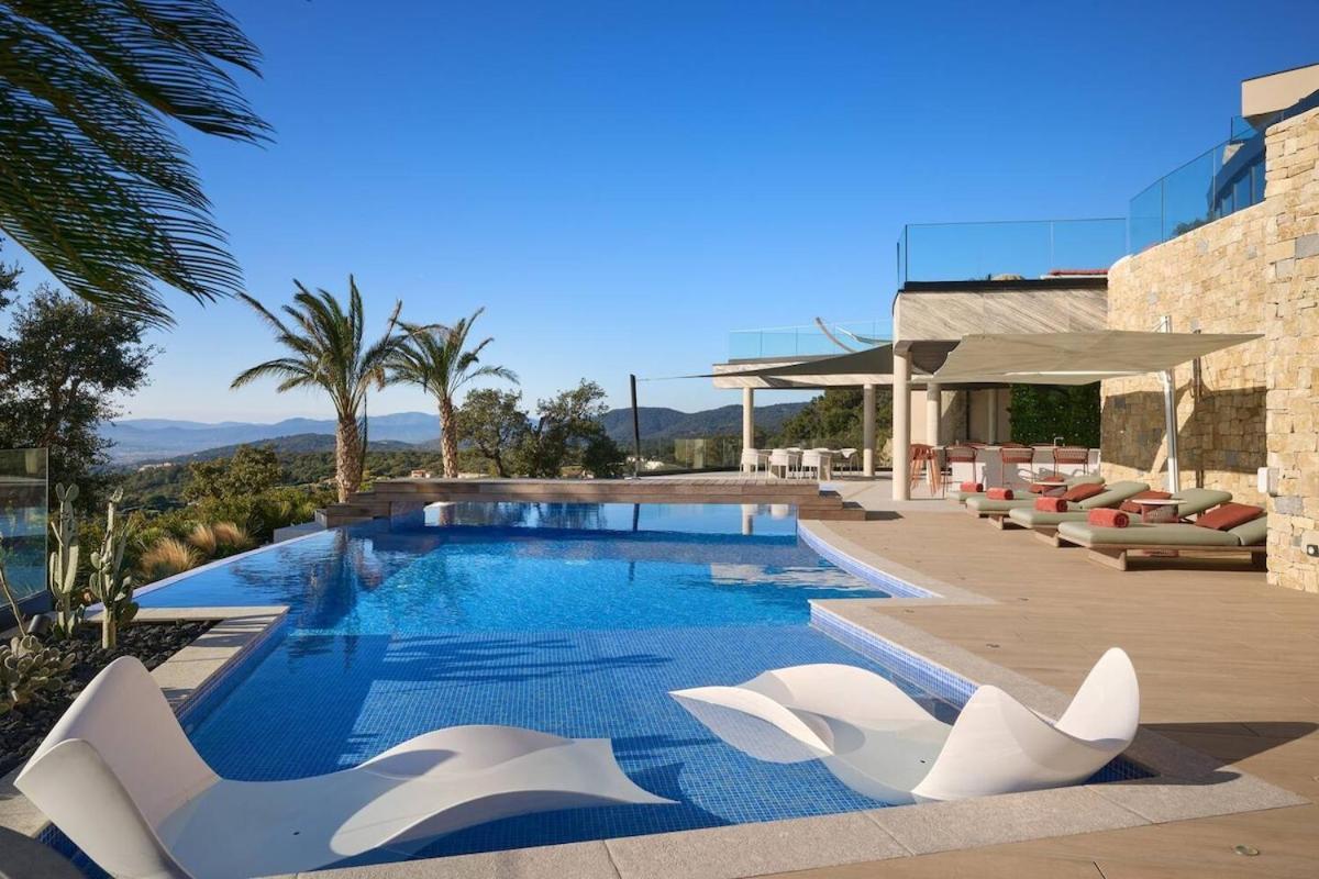 Luxury Villa In Grimaud With Gulf View Zewnętrze zdjęcie